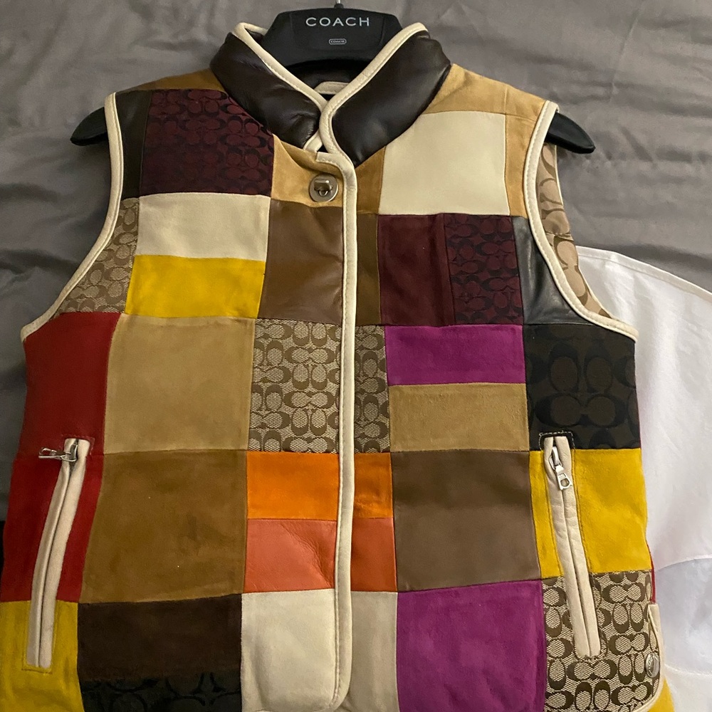 Large extra large kids coach vest and hat -vest bag included